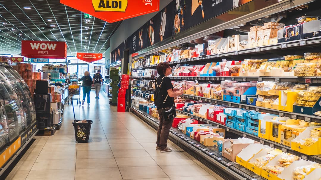 Aldi Customers Can't Stand This About The Grocery Store's Aisles